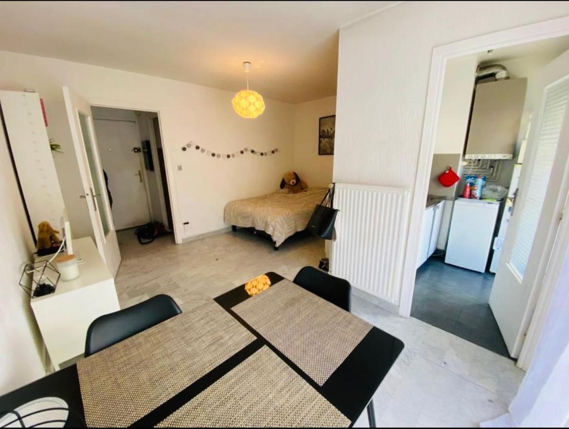 Joli Studio Avec Terrasse * Nizza